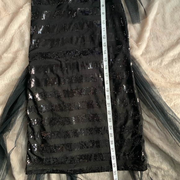 Elegant fancy dress 2 in 1. with a tulle skirt (zip at back waist). Color: black - Picture 8 of 12